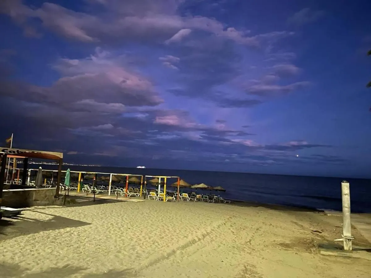 Apartment One Step From The Beach Torremolinos